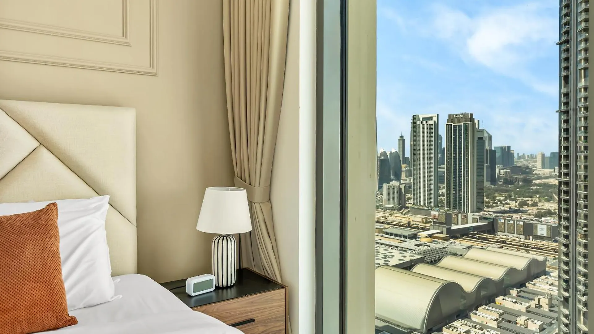 New! Panoramic Burj Khalifa Views At Burj Royale Apartment Dubai 0*,  United Arab Emirates