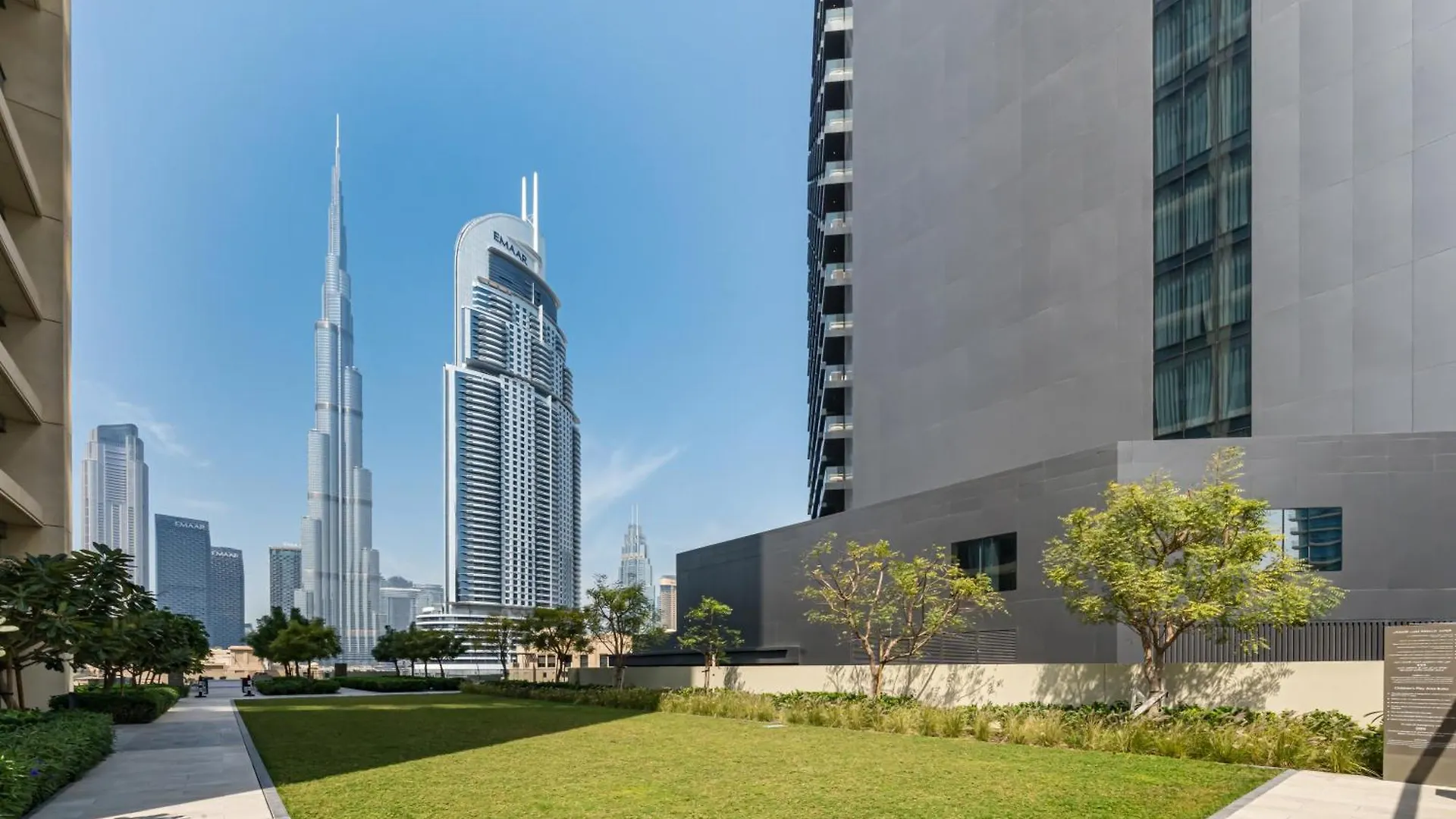 New! Panoramic Burj Khalifa Views At Burj Royale Apartment Dubai United Arab Emirates