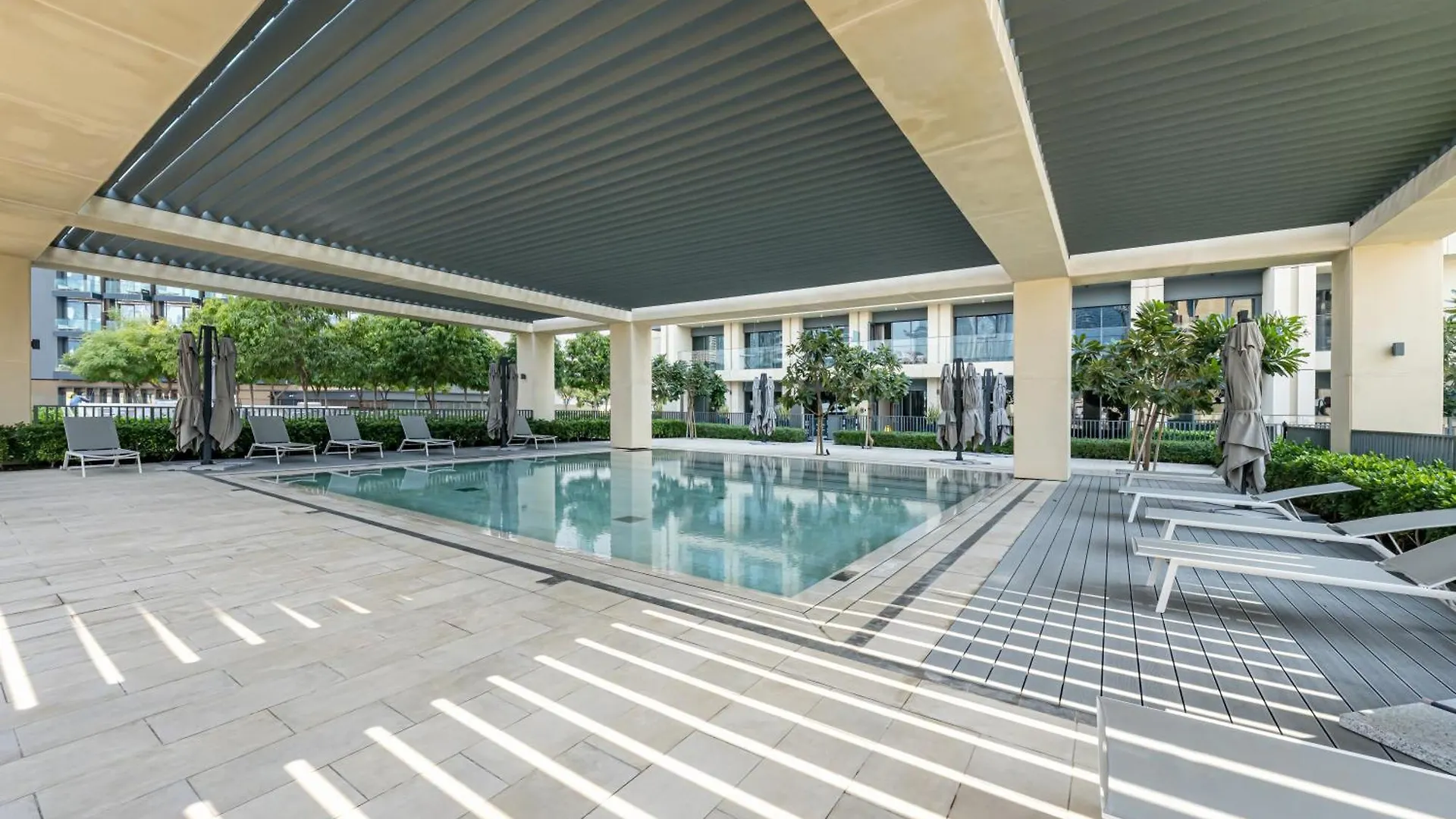 New! Panoramic Burj Khalifa Views At Burj Royale Apartment Dubai
